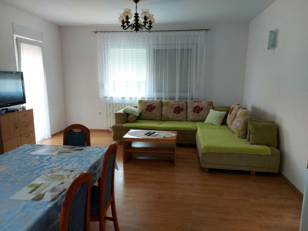 Bluegum Apartments Liznjan Ngoại thất bức ảnh