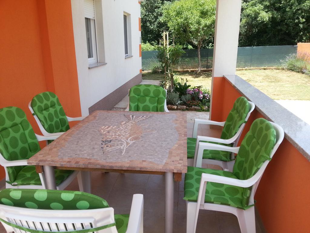 Bluegum Apartments Liznjan Phòng bức ảnh