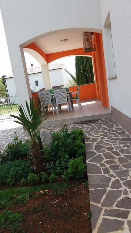 Bluegum Apartments Liznjan Ngoại thất bức ảnh