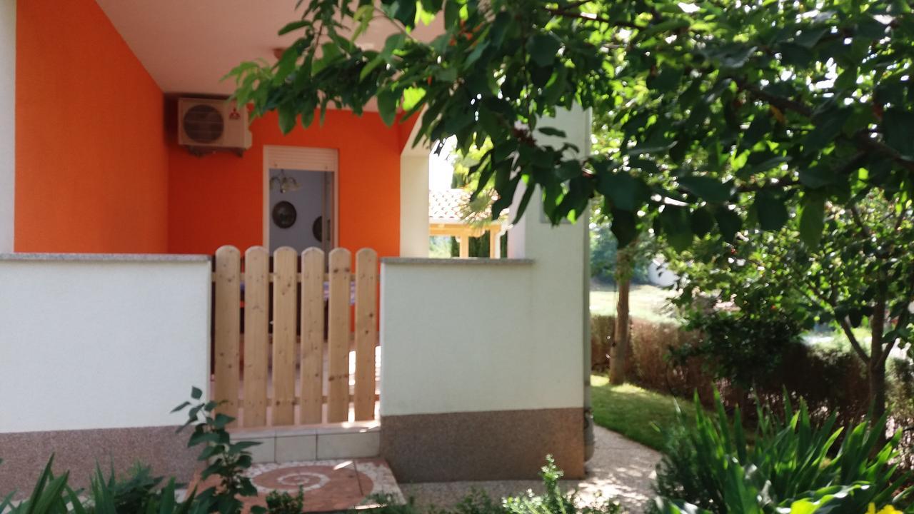 Bluegum Apartments Liznjan Ngoại thất bức ảnh